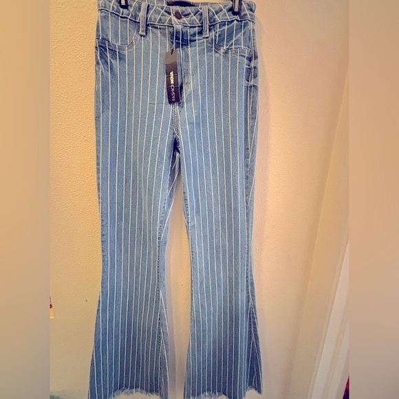 NWT Fashion Nova stripped blue bell bottom stretch jeans - Picture 1 of 7